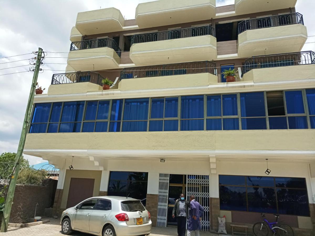 Hotel Taji Nanyuki Bagian luar foto