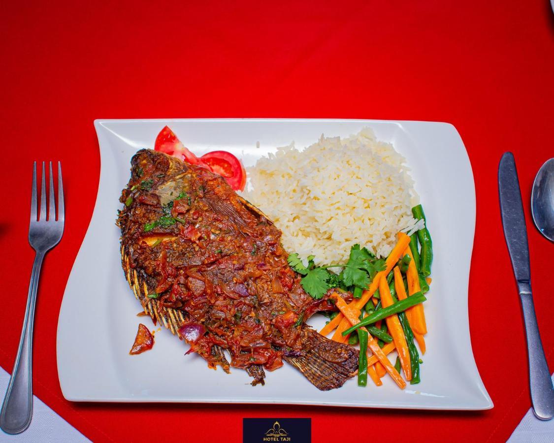 Hotel Taji Nanyuki Bagian luar foto